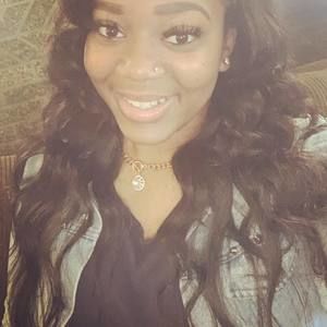 Meet your Posher, Christina